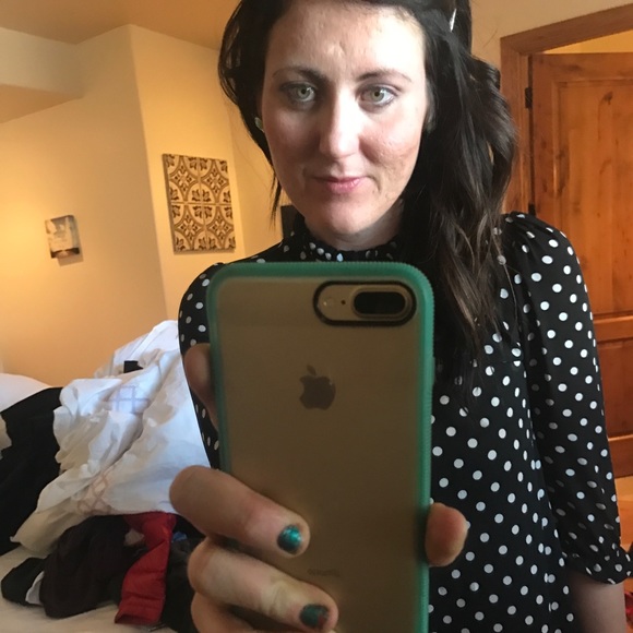 Meet your Posher, Cassie - Picture 1 of 1